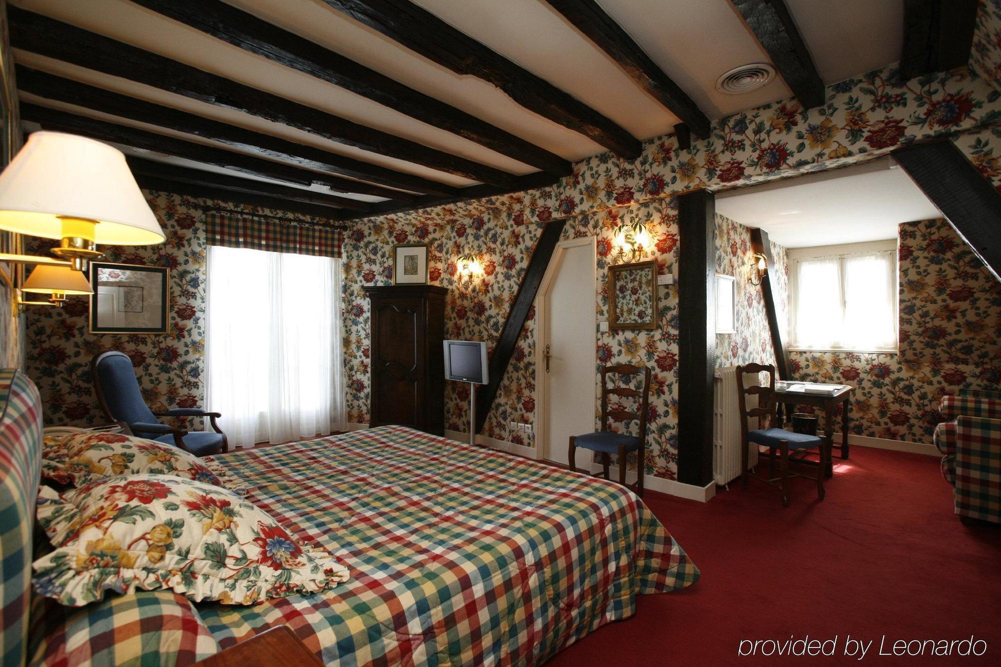 Hotel Chateau De Castel Novel - Les Collectionneurs Varetz ภายนอก รูปภาพ