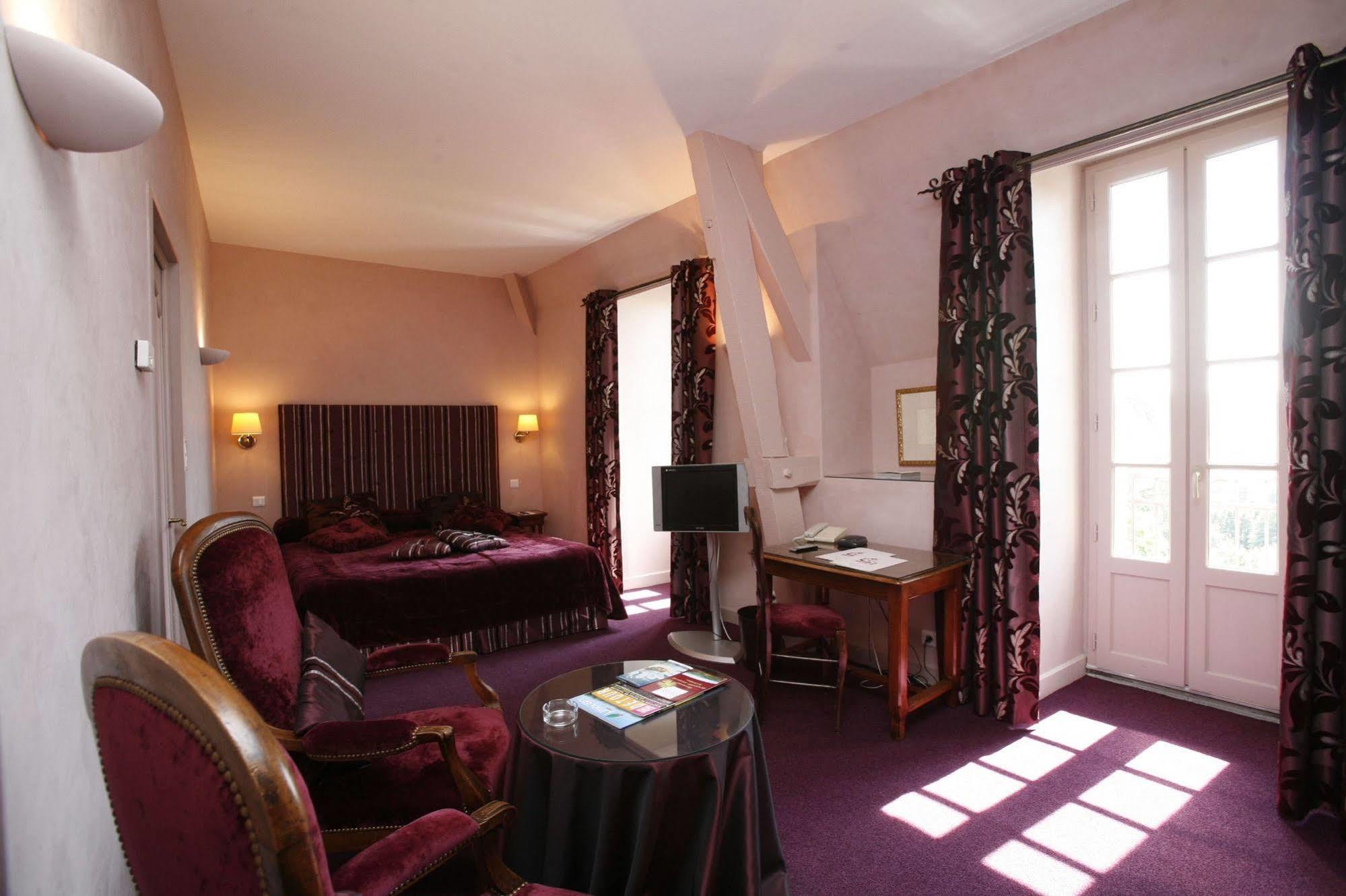 Hotel Chateau De Castel Novel - Les Collectionneurs Varetz ภายนอก รูปภาพ